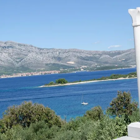 Traditional Stone House With Swimming Pool Villa *