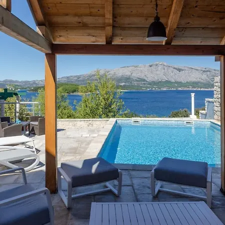 Villa Traditional Stone House With Swimming Pool Lumbarda