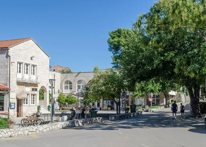 Villa Traditional Stone House With Swimming Pool Lumbarda