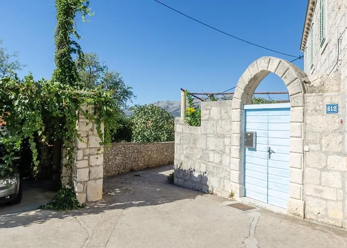 Villa Traditional Stone House With Swimming Pool *